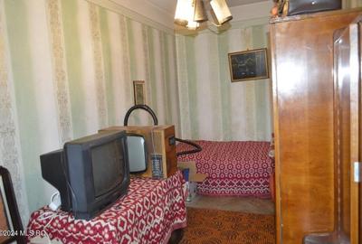 Stefanesti - Valea Mare Stadion, apartament 3 camere, etaj 1, 65 mp! - 11