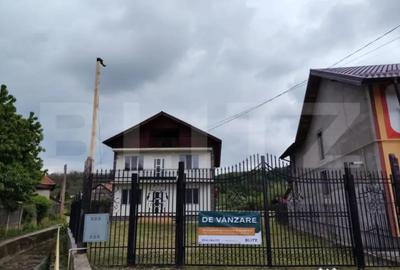 Casă cu 7 camere cu Teren 1388 Mp în Central - 11