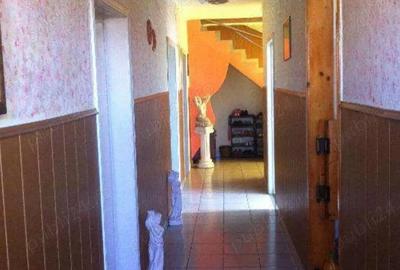 Casă cu 5 camere cu Teren 123 Mp în Central - 3