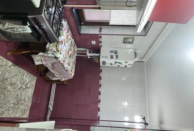 Apartament cu 3 camere semidecomandat în Central - 2