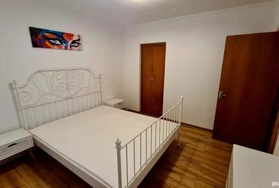 Proprietar inchiriez ultracentral decomandat si renovat - 1