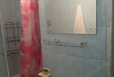 Apartament cu 2 camere decomandat în Micro 19