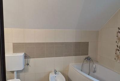 Casă cu 5 camere cu Teren 1500 Mp în Central - 3