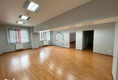 Spațiu comercial, de 77.63 mp, în Central