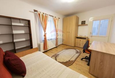 Casa individuala cocheta, 1 dormitor, renovata, Str. Lunga - Central Casa individuala cocheta, 1 dormitor, renovata, Str. Lunga - Central - 10