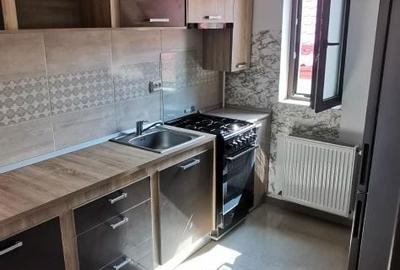 Apartament cu 2 camere decomandat în Păcii - 3