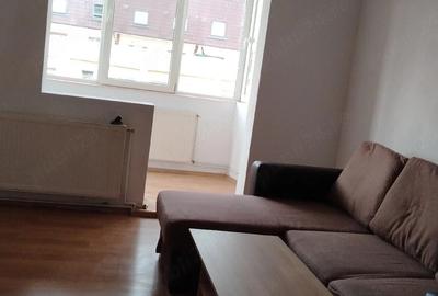 Apartament cu 3 camere decomandat în Astra - 4