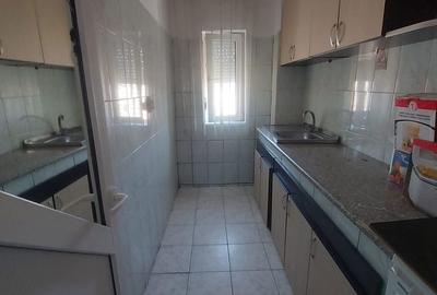 Apartament cu 3 camere decomandat în Micro 4 - 11