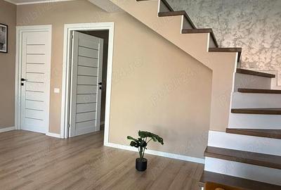 Casă cu Teren 300 Mp în Valu lui Traian - 1