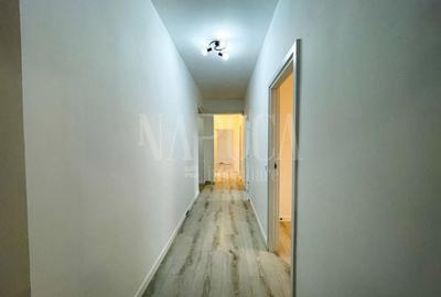 Apartament cu 4 camere decomandat în Central - 2