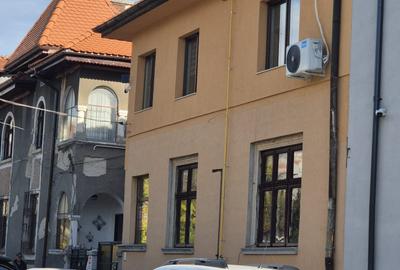 Apartament in vila ultracentra 1 Mai, Pta Victoriei s+p+m, vile tip interbelice - 1