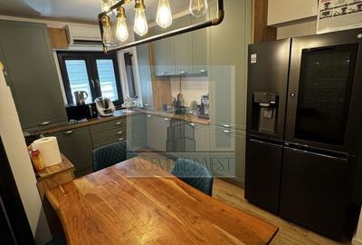 Apartament cu 4 camere decomandat în Centrul Civic