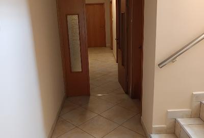 Otopeni central VILA P+1  si 1000mp.teren Otopeni central VILA P+1  si 1000mp.teren - 9