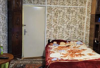 Proprietar, ofer spre inchiriere un apartament , 40 mp, cu o camera , modificat, la Medicina, 270 eu - 1