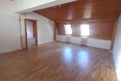 Casă individuală cu 10 camere cu Canalizare în Aviației - 4