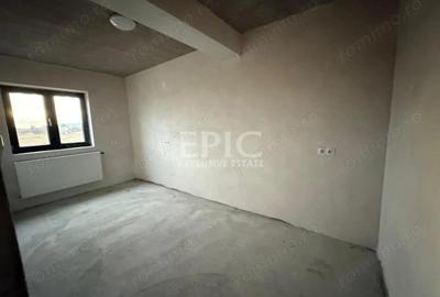 Casă cu Teren 250 Mp în Central