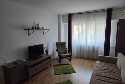 Garsonieră decomandată, mobilată în P-ța Universității - 2