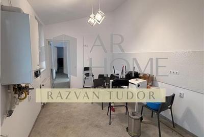 Spatiu birouri cu parcare proprie , Ploiesti, ultracentral - 3