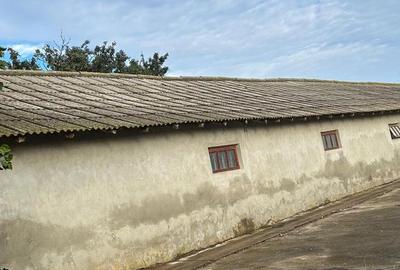 Teren de 5000 mp, în Central - 3