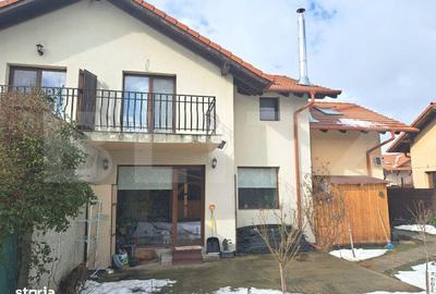 Casă cu 4 camere cu Teren 242 Mp în Sânpetru