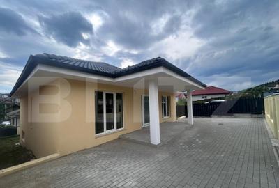 Casă cu 5 camere cu Teren 400 Mp în Câmpenești