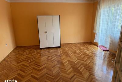 Casă cu 2 camere cu Teren 150 Mp în Titulescu - 7