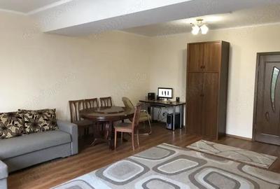 Apartament cu 2 camere decomandat în Vitan