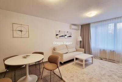 Apartament cu 2 camere, mobilat în Sala Palatului