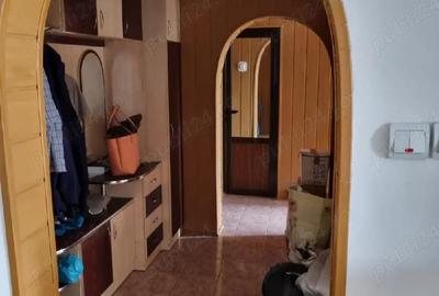 Apartament cu 2 camere decomandat în Dacia - 2