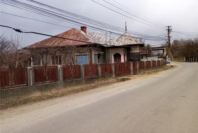 Casă cu 8 camere în - 1