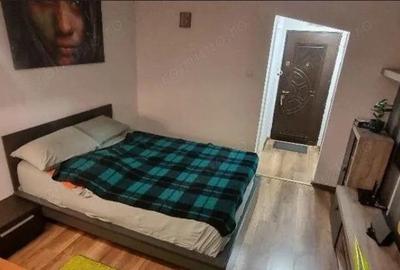 Garsoniera de vanzare-Tractorul-Coresi - 2