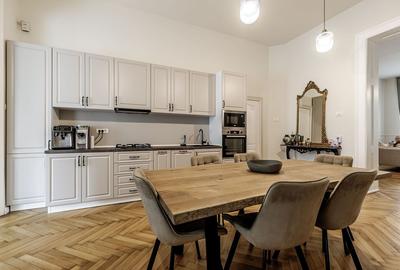 PROPRIETATE VÂNDUTĂ Apartament premium cu 3 camere Ultracentral - 3