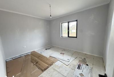 Casă cu 3 camere cu Teren 420 Mp în Central - 5