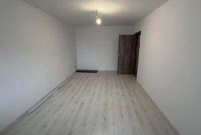 Apartament cu 2 camere decomandat în Trocadero - 2