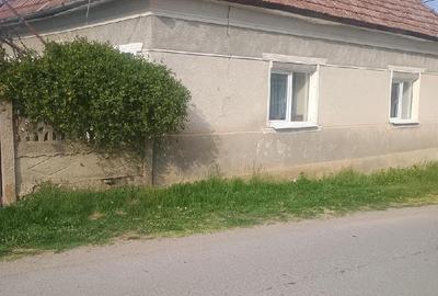 Casă cu Teren 2100 Mp în Așchileu - 1