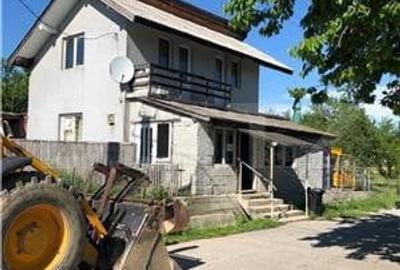 Casă cu 3 camere cu Teren 500 Mp în Industrială - 2