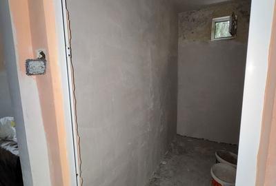 Apartament cu 3 camere semidecomandat în Central - 4