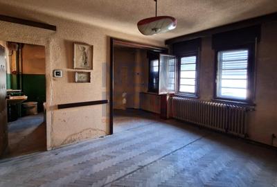 Garsoniera in casa interbelica, de vanzare in zona Unirii - 2