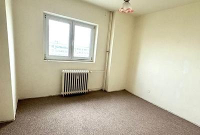 Apartament cu 4 camere semidecomandat în Teiul Doamnei - 11