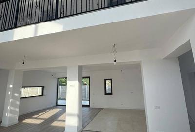 Casă cu 3 camere cu Teren 601 Mp în Moșnița Nouă