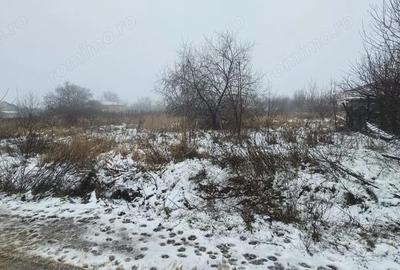 Teren de 2300 mp, în Vânători - 4