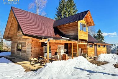 Casă cu 4 camere cu Teren 1500 Mp în Horea - 1