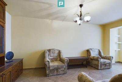 Apartament cu 3 camere, etaj intermediar - 4