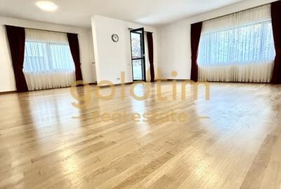 Apartament cu 4 camere decomandat în Capitale - 2