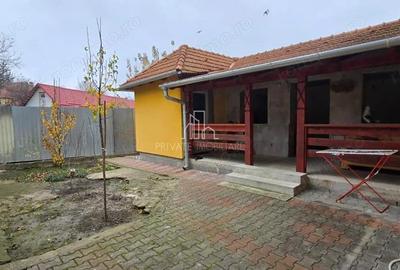 Casă cu 5 camere cu Teren 192 Mp în Central - 3