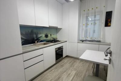 Garsonieră decomandată, mobilată în Central - 13