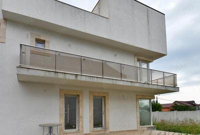 Casă cu 6 camere cu Teren 524 Mp în Central - 1