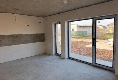 Casă cu 3 camere cu Teren 220 Mp în Dărăști-Ilfov - 2