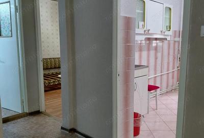 Apartament cu 3 camere decomandat în Central - 1
