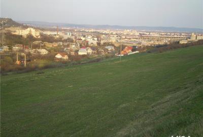 Teren de 1000 mp, în Central - 3